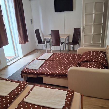 Birta Apartman Hajduszoboszlo Exterior foto