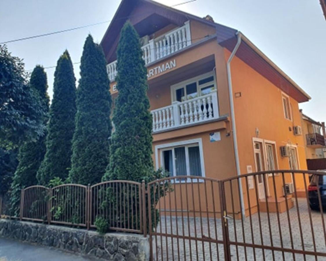 Birta Apartman Hajduszoboszlo Exterior foto