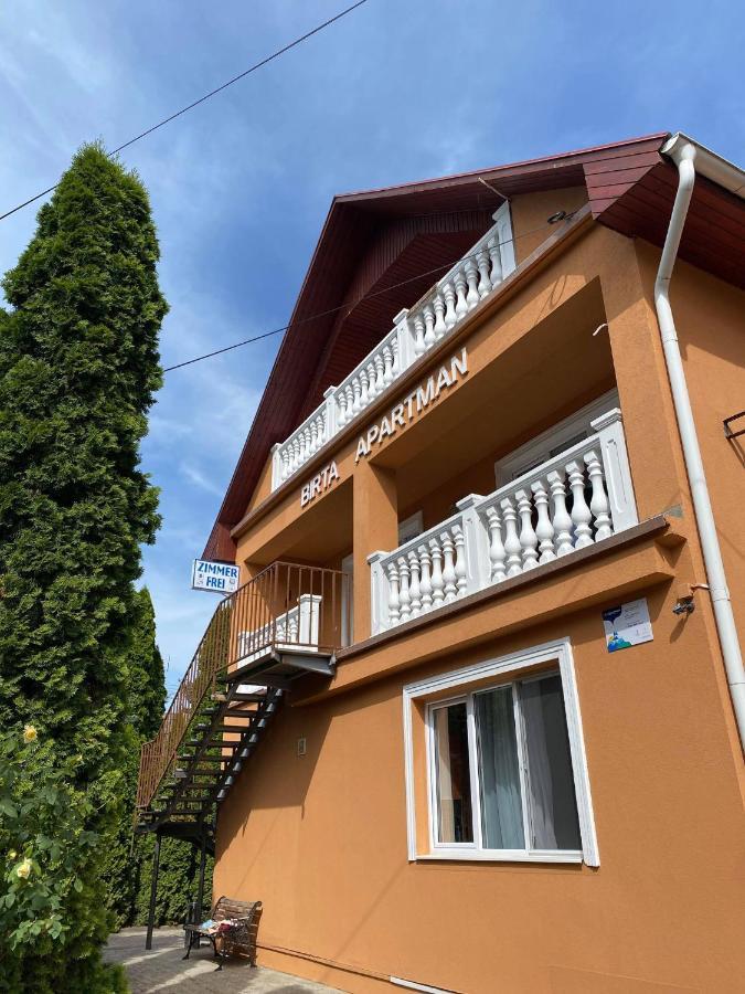 Birta Apartman Hajduszoboszlo Exterior foto